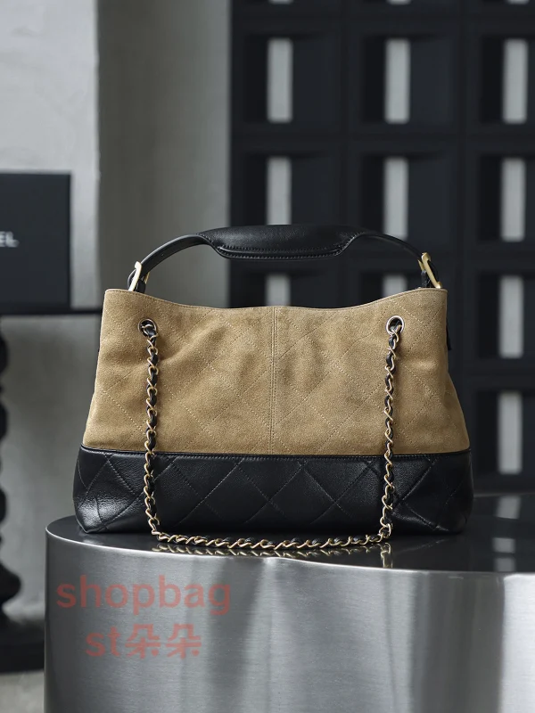 精品包 香奈兒 25A 手工坊 hobo麂皮 杏包 小號 手提包：圖片 4