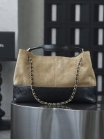 高仿精品 香奈兒 25A手工坊 hobo麂皮包 大號 杏色 手提包：圖片 4