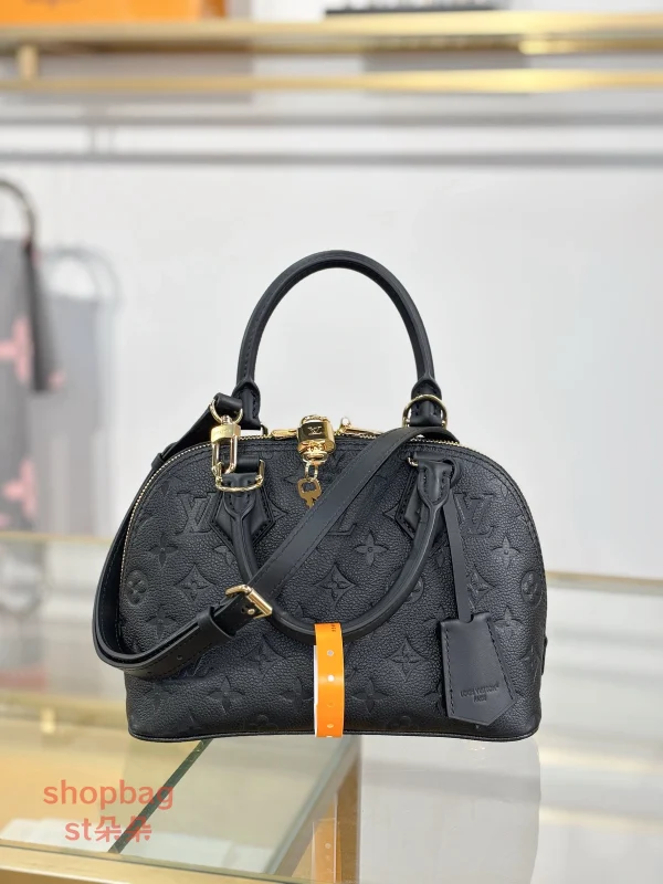 LV精品包 LV貝殼包 台灣精品包