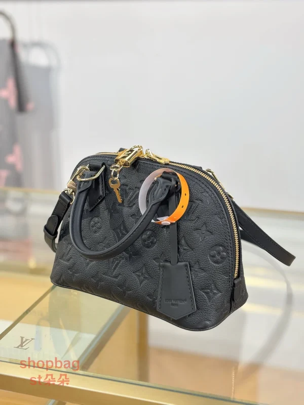 LV精品包 LV貝殼包 台灣精品包