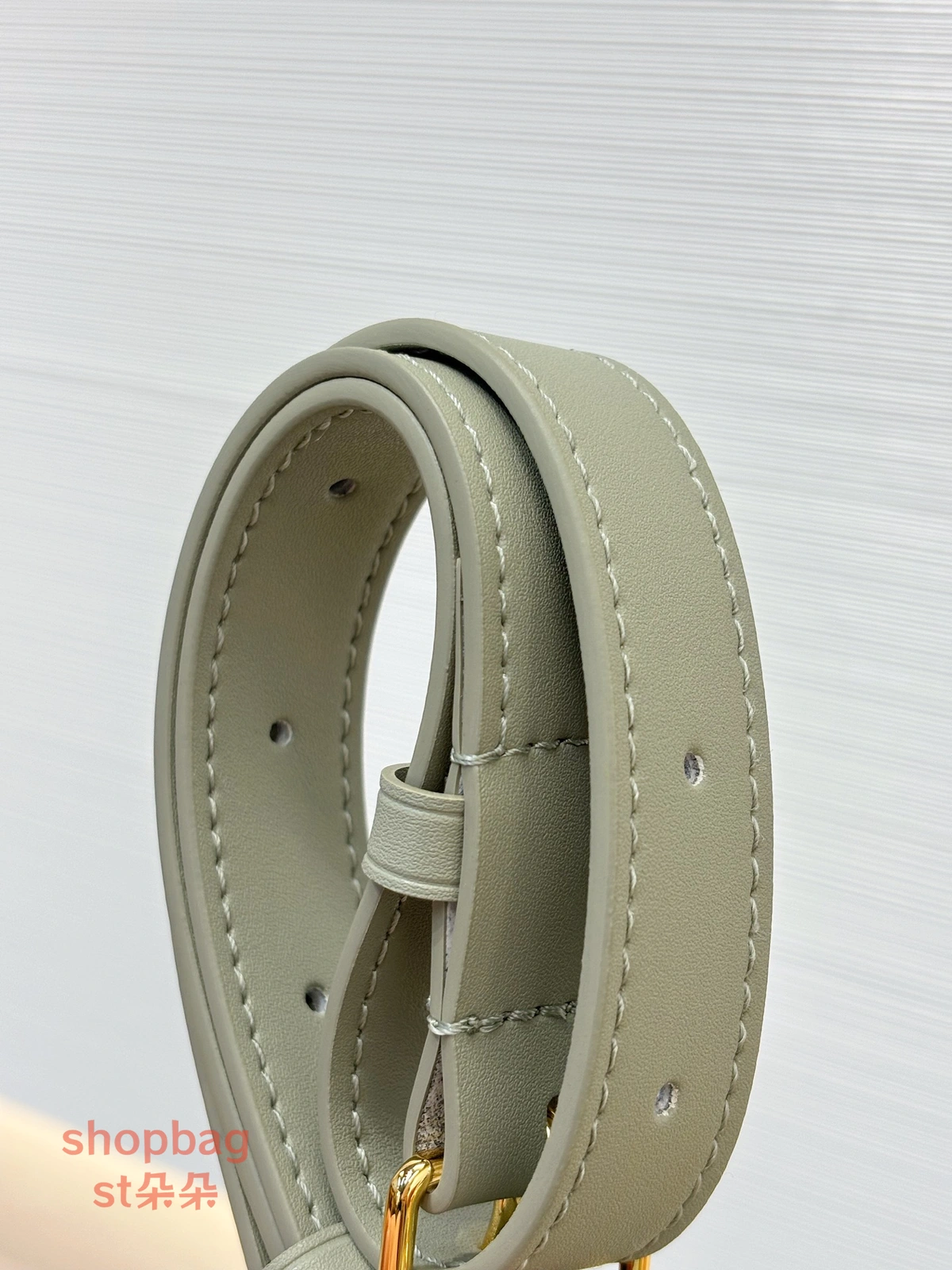 頂級精品 LV Keepall Bandoulière 45 牛皮 卡其綠色 旅行包 M15181 16 頂級精品 精品包包推薦 LV旅行包