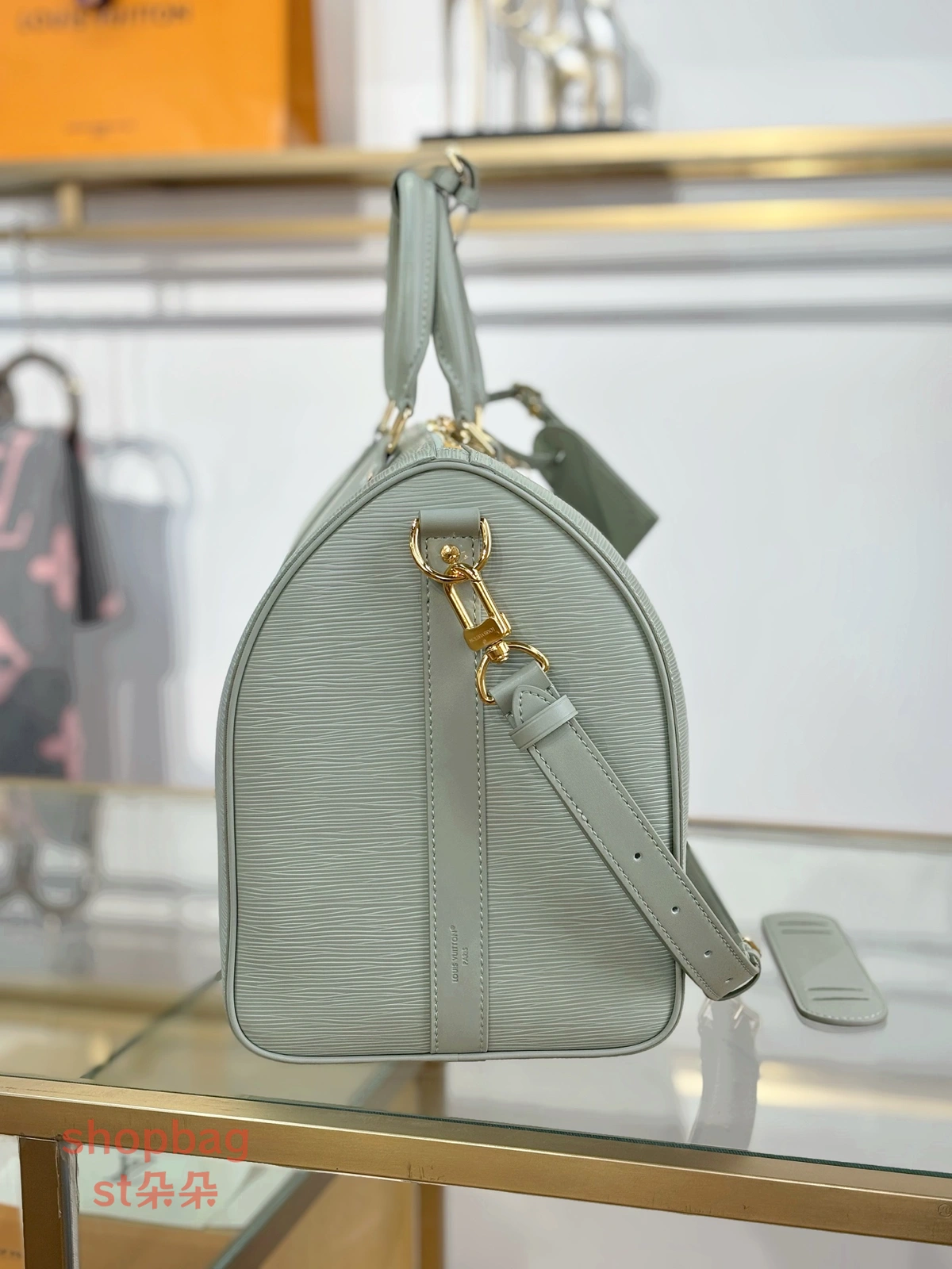 頂級精品 LV Keepall Bandoulière 45 牛皮 卡其綠色 旅行包 M15181 7 頂級精品 精品包包推薦 LV旅行包