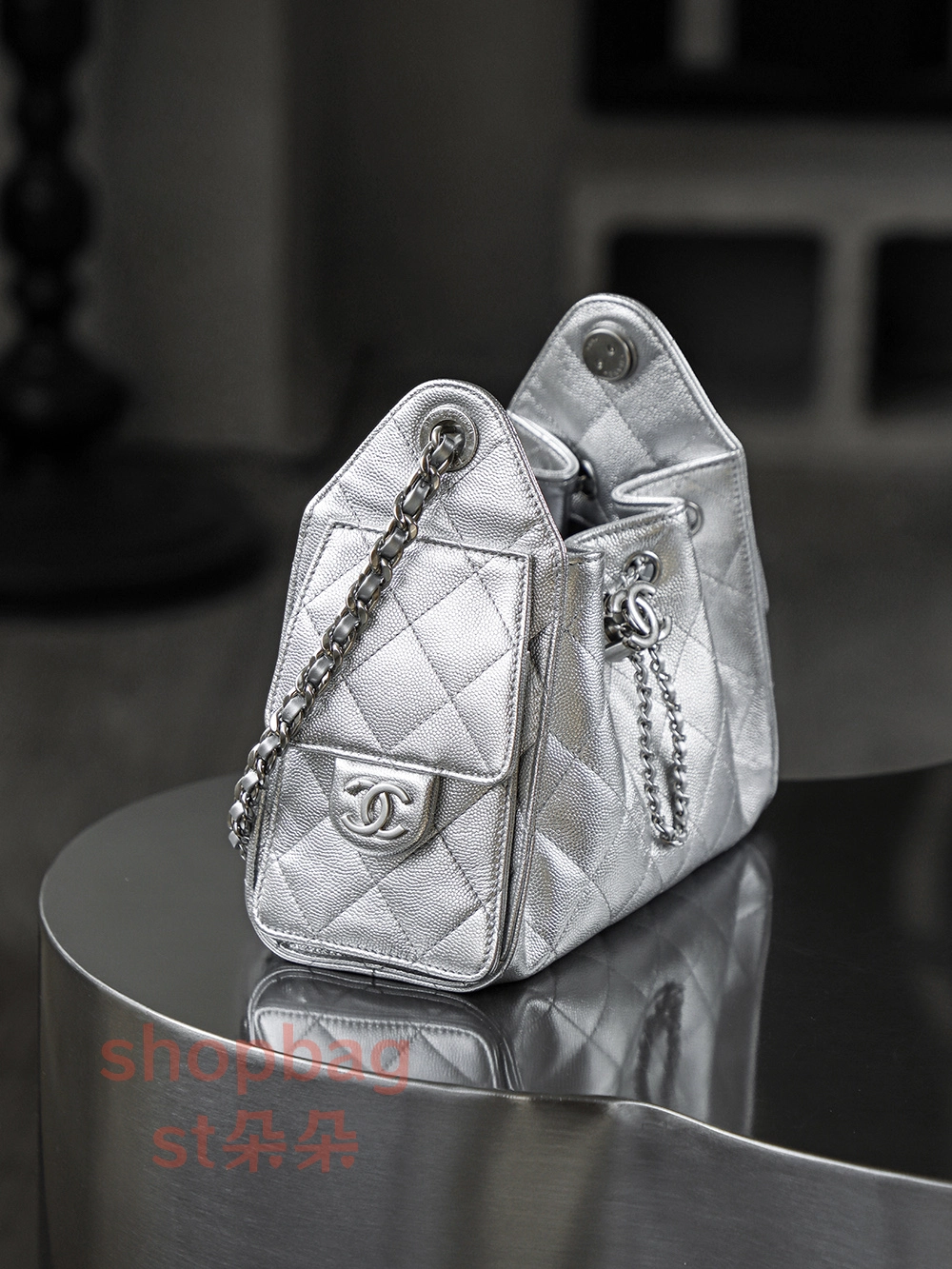 高仿包 香奈兒 25BAG 嬉皮Hobo Mini 銀色 三只羊小球牛皮 單肩包 8 高仿香奈兒25嬉皮包
