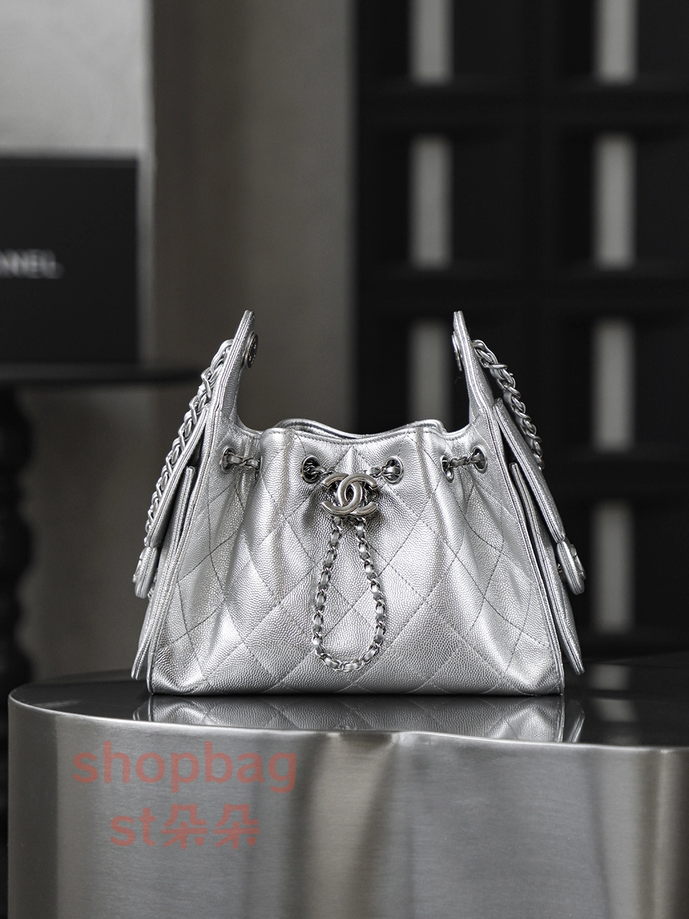 高仿包 香奈兒 25BAG 嬉皮Hobo Mini 銀色 三只羊小球牛皮 單肩包 3 高仿香奈兒25嬉皮包