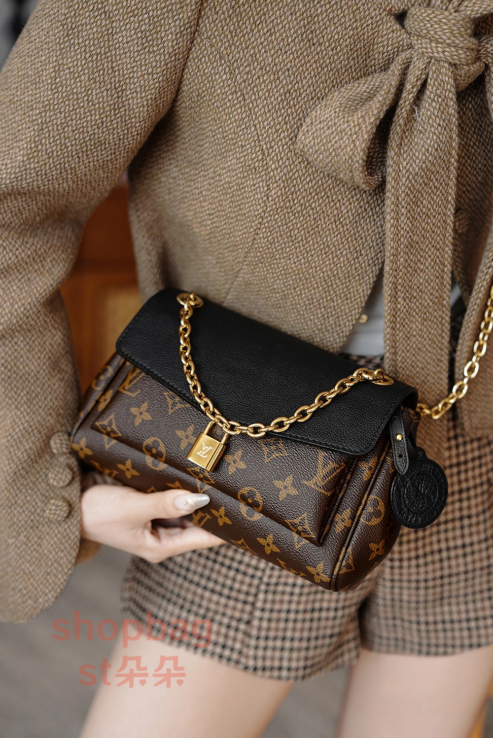 高仿包包 LV Saint-Germain BB 老花 斜挎單肩 鏈條包 M26398 26 LV Saint Germain BB