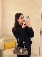 LV Pochette Sling