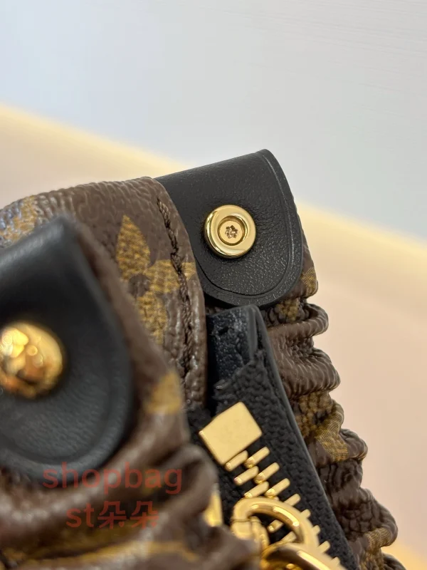 高仿LV 高仿包 高仿精品