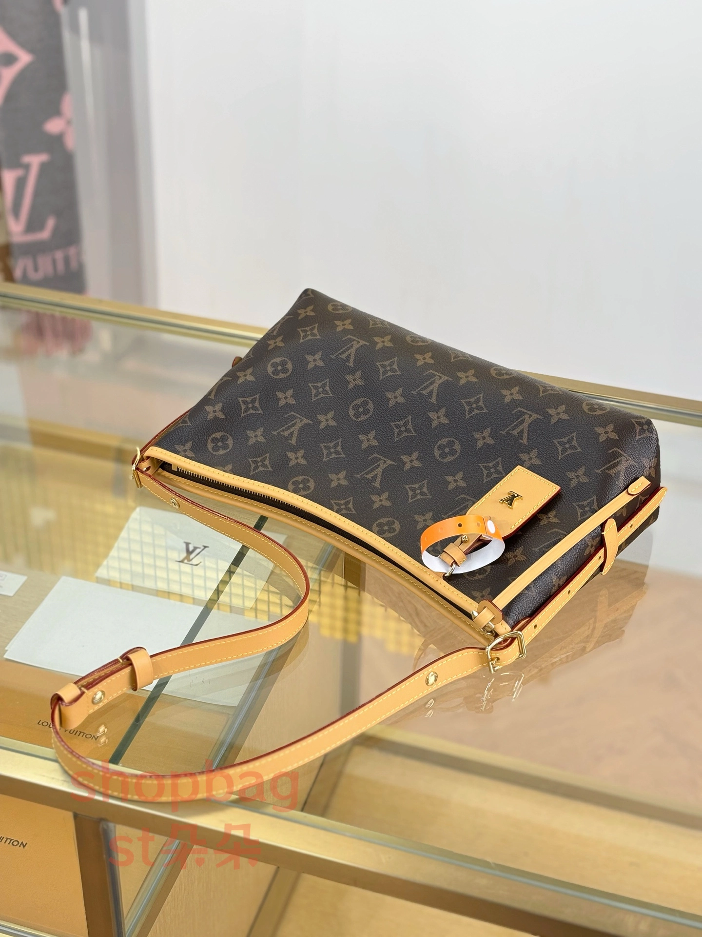 高仿精品包 LV CarryAll East West 新款 橫板 老花 購物袋 m28101 4 LV新款横板购物袋