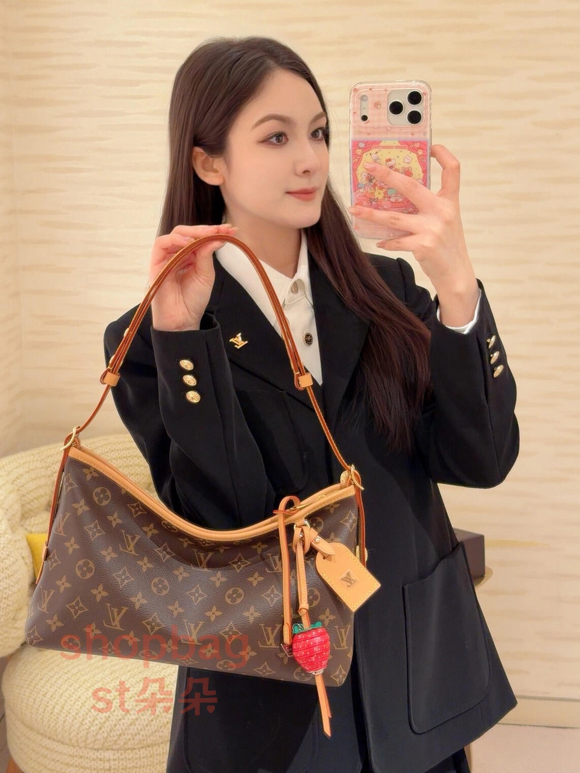高仿精品包 LV CarryAll East West 新款 橫板 老花 購物袋 m28101 25 LV新款横板购物袋穿搭效果
