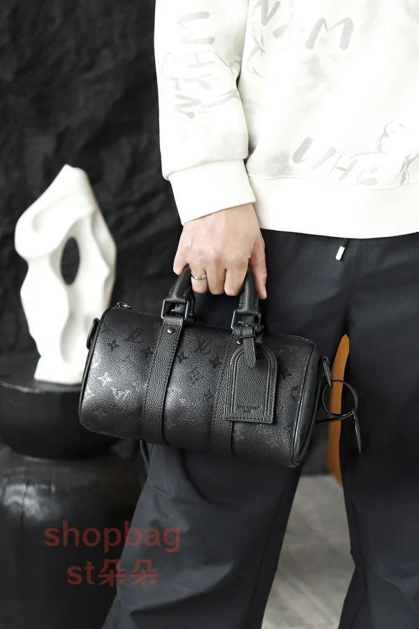 LV Keepall
