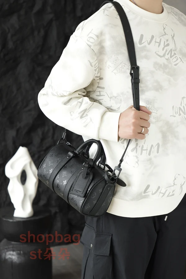 LV Keepall
