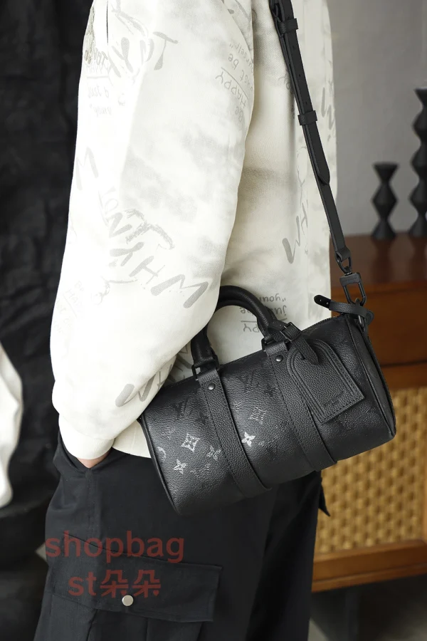 LV Keepall