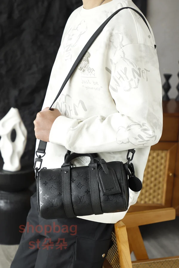 LV Keepall