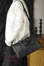 高仿包包 LV Keepall Bandoulière 35 黑色Monogram Midnight 旅行袋：圖片 22