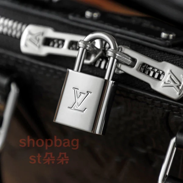 LV包新品2026