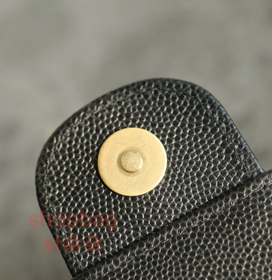 高仿精品 香奈兒 26P系列 𝖩𝖾𝗇𝗇𝗂𝖾同款包王𝖯𝗋𝖾𝗉𝗉𝗒 𝖢𝗈𝖼𝗈 MINI 黑色 小牛皮單肩包 10 香奈兒 Preppy CoCo手袋