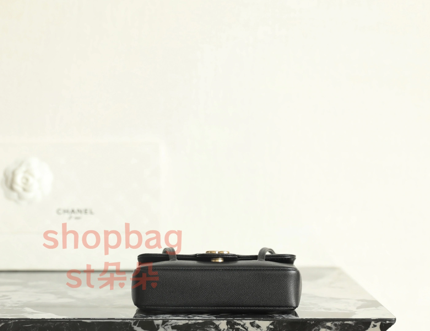 高仿精品 香奈兒 26P系列 𝖩𝖾𝗇𝗇𝗂𝖾同款包王𝖯𝗋𝖾𝗉𝗉𝗒 𝖢𝗈𝖼𝗈 MINI 黑色 小牛皮單肩包 4 香奈兒 Preppy CoCo手袋