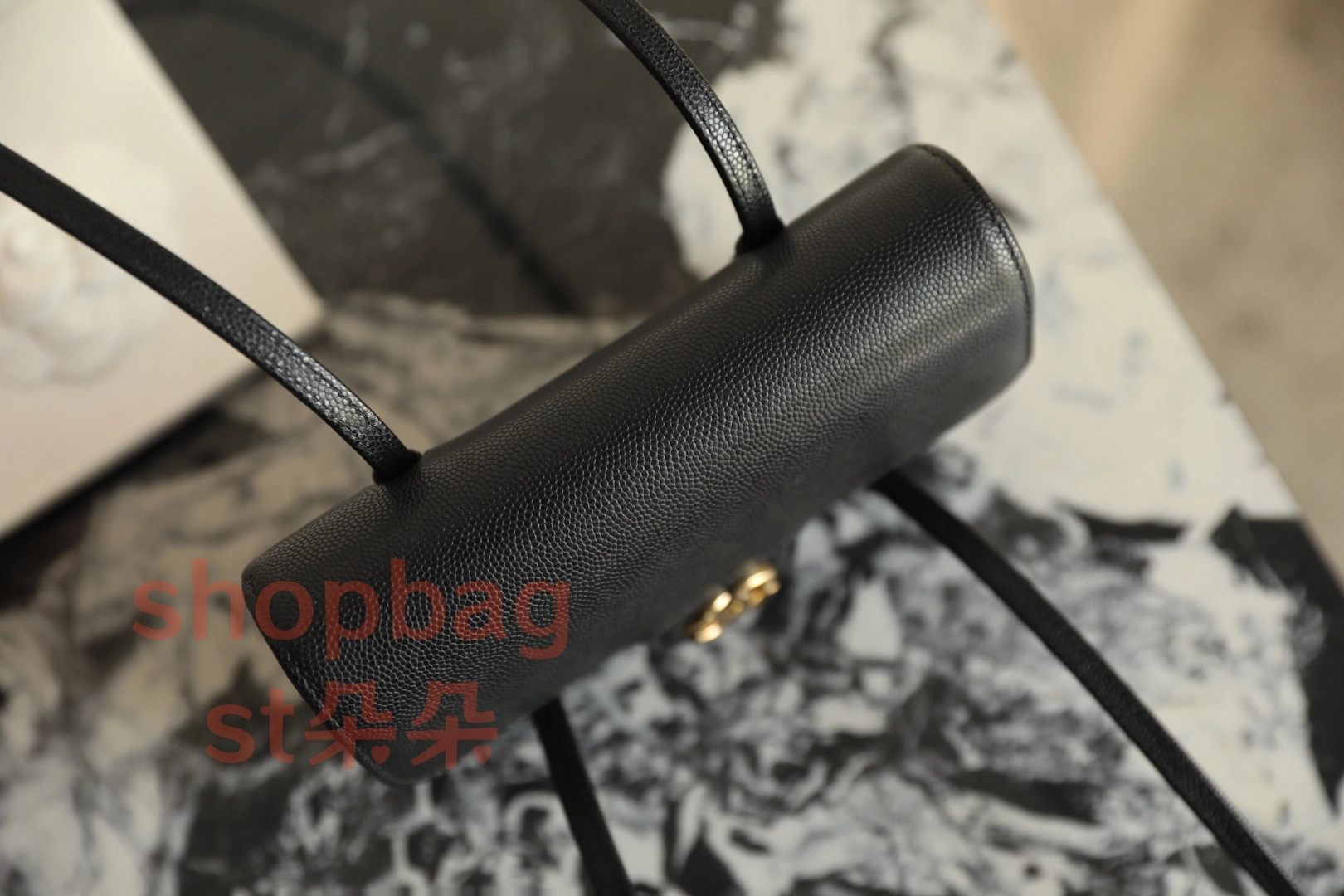 高仿精品 香奈兒 26P系列 𝖩𝖾𝗇𝗇𝗂𝖾同款包王𝖯𝗋𝖾𝗉𝗉𝗒 𝖢𝗈𝖼𝗈 MINI 黑色 小牛皮單肩包 6 香奈兒 Preppy CoCo手袋