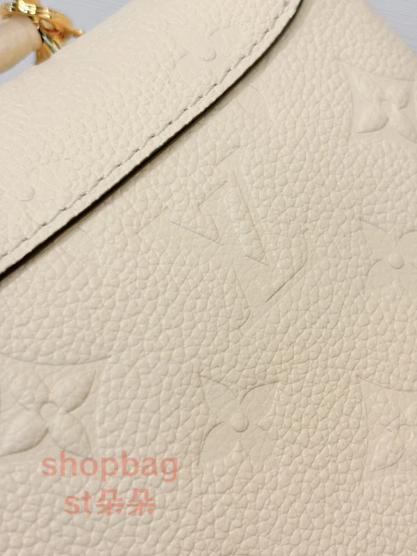 高仿包 LV Nano Madeleine 白色 壓紋 鏈條包 M12145：圖片 12
