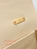 高仿包 LV Nano Madeleine 白色 壓紋 鏈條包 M12145：圖片 16
