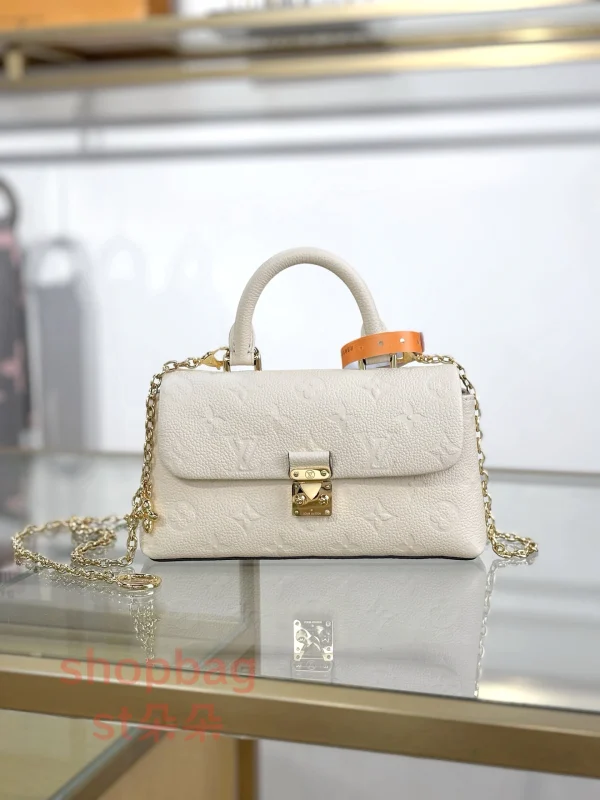 高仿包 LV Nano Madeleine 白色 壓紋 鏈條包 M12145：圖片 2