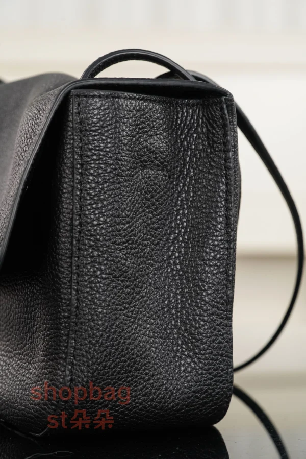 高仿精品 CHANEL 26S 𝐆𝐃同款CF 大號黑色銀扣 口蓋包包 AS6231：圖片 14