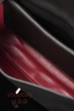 高仿精品 CHANEL 26S 𝐆𝐃同款CF 大號黑色銀扣 口蓋包包 AS6231：圖片 23