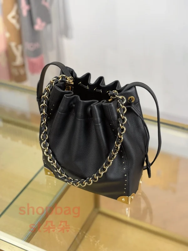 a貨 LV Noé Trunk 2026 春夏 黑色 單肩水桶包 M29391：圖片 4