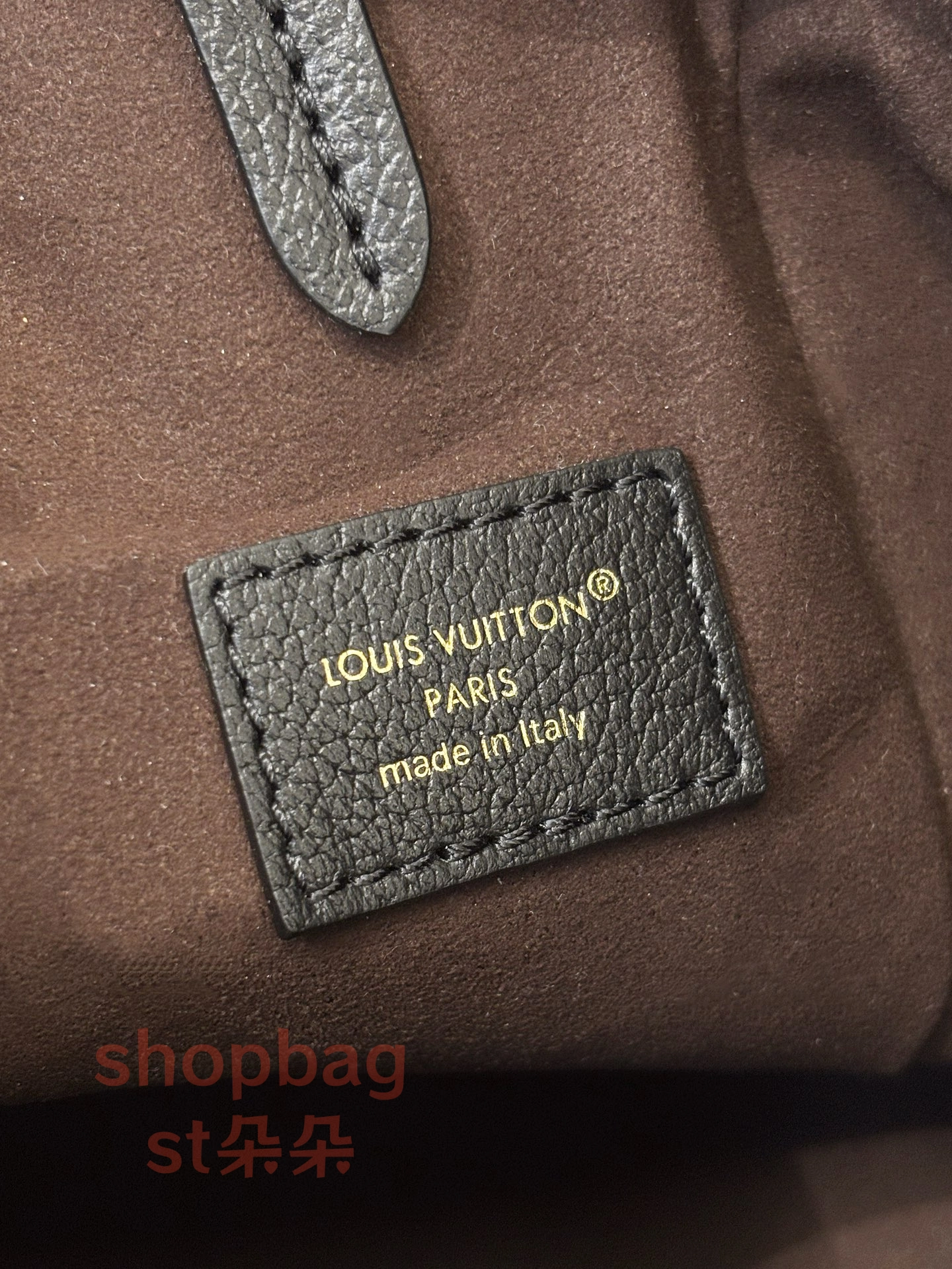 a貨 LV Noé Trunk 2026 春夏 黑色 單肩水桶包 M29391 11 a貨 LV Noé Trunk 2026 春夏 黑色 單肩水桶包 M29391