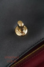 a貨 香奈兒 𝟐𝟔𝐀高级手工坊 黑金 信封口盖包：圖片 16