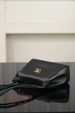 a貨 香奈兒 𝟐𝟔𝐀高级手工坊 黑金 信封口盖包：圖片 9