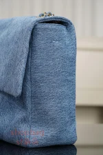 a貨 香奈兒 𝟐𝟔𝐀高級手工坊 超大𝐂𝐅系列 單肩包 𝐌𝐀𝐗𝐈 牛仔藍：圖片 14
