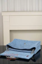 a貨 香奈兒 𝟐𝟔𝐀高級手工坊 超大𝐂𝐅系列 單肩包 𝐌𝐀𝐗𝐈 牛仔藍：圖片 8