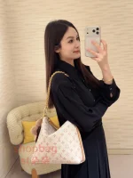 高仿包 LV Multipass 新款2026 白花斜挎包 M2A078：圖片 23