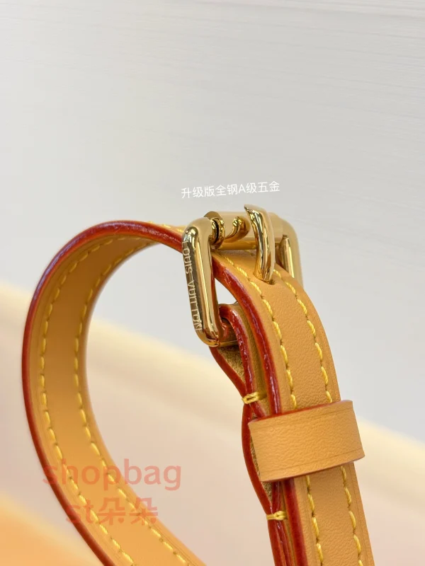 高仿包 LV Multipass 新款2026 白花斜挎包 M2A078：圖片 17