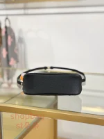 高仿包 LV NANO Boulogne Monogram epi 黑色法棍系列 牛角包- M28427：圖片 10