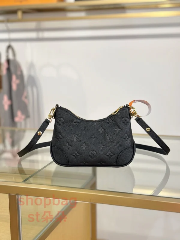 高仿包 LV NANO Boulogne Monogram epi 黑色法棍系列 牛角包- M28427：圖片 9