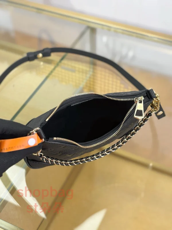 高仿包 LV NANO Boulogne Monogram epi 黑色法棍系列 牛角包- M28427：圖片 7