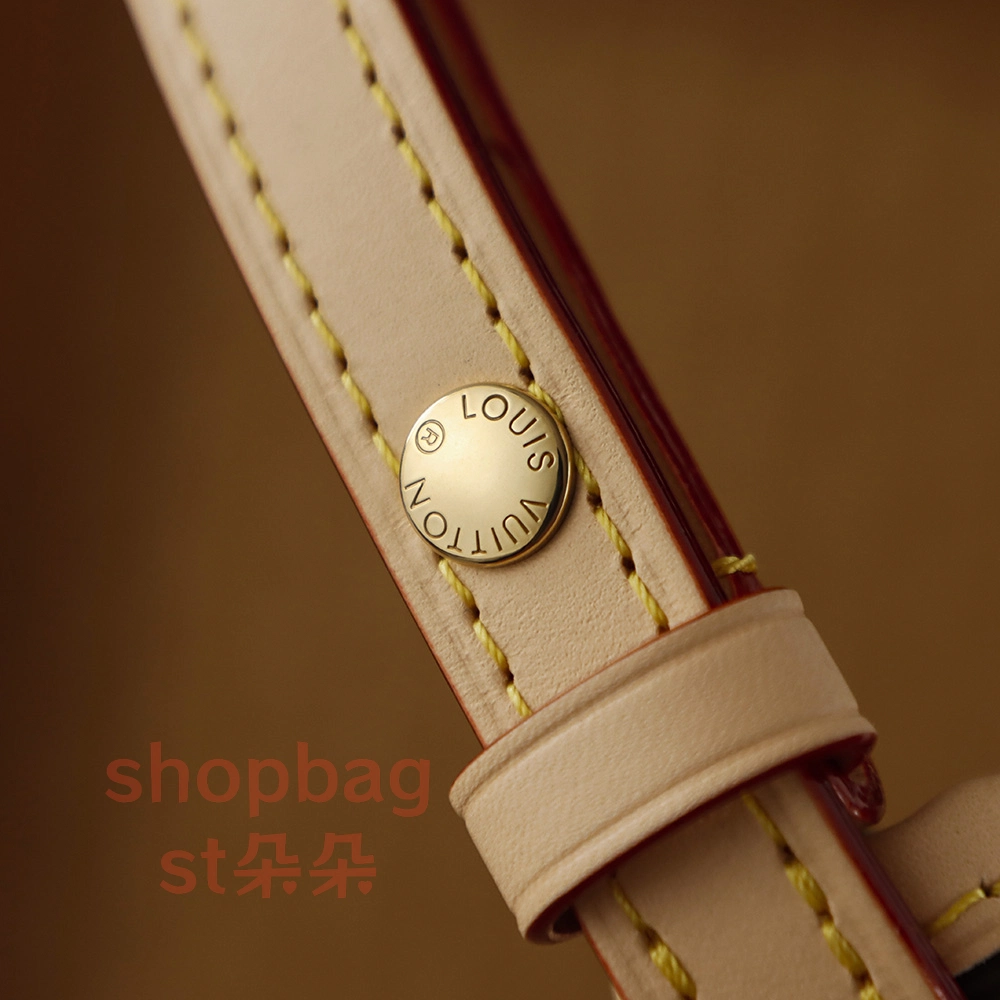 高仿包包 LV Lineup 老花 兩用包 肩背包 M27335 15 高仿包包 LV Lineup 老花 兩用包 肩背包 M27335 實拍細節展示
