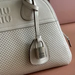 高仿包 MiuMiu Vivant 新款 鏤空皮革手袋 5BB199：圖片 7