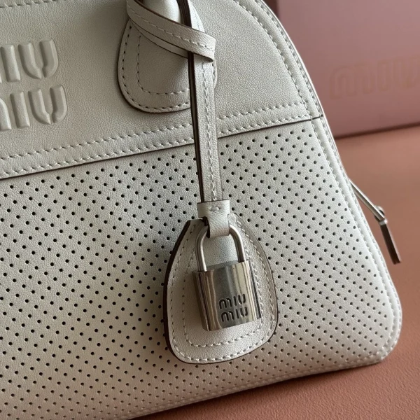 高仿包 MiuMiu Vivant 新款 鏤空皮革手袋 5BB199：圖片 7