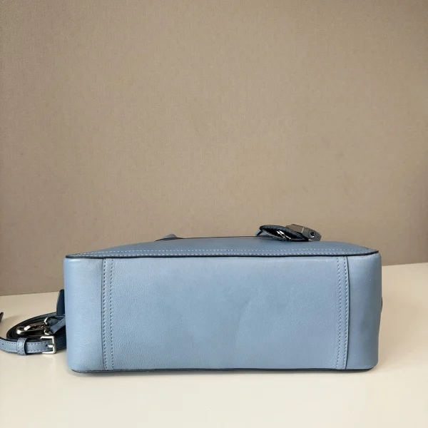 高仿包 MiuMiu Vivant 新款 小羊皮手挽袋 藍色：圖片 5