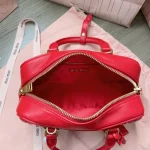 高仿包 MiuMiu Matelassé 新款 褶皺皮革手挽袋：圖片 8