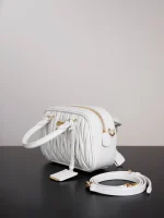 高仿包 MiuMiu Matelassé 新款 褶皺皮革手挽袋：圖片 6