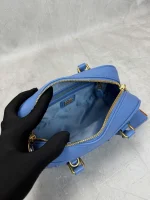 高仿包 MiuMiu Matelassé 新款 褶皺皮革手挽袋：圖片 9