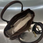 高仿包 MiuMiu Arcadie 新款 輕襯墊皮革手挽袋：圖片 10