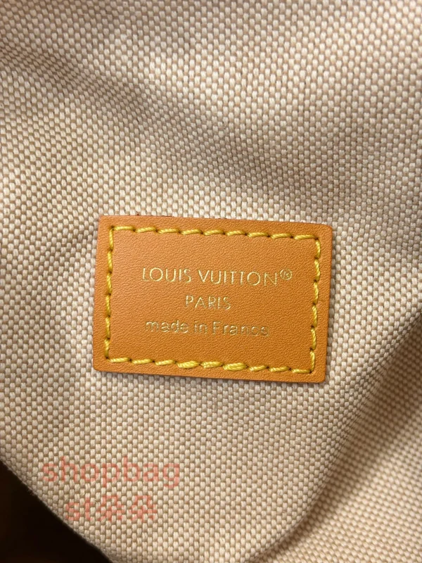 高仿包 LV 2026 早秋男裝系 牛奶盒造型 老花 單肩包 M29326：圖片 14