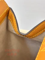 高仿包 LV 2026 早秋男裝系 牛奶盒造型 老花 單肩包 M29326：圖片 13