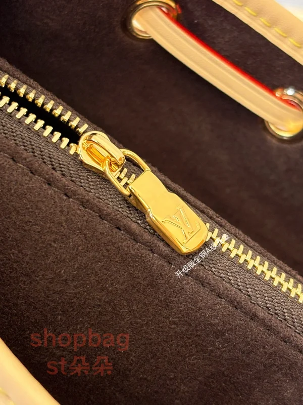 高仿包 LV Nano Frivole Monogram 帆布 老花 斜挎包 M29537：圖片 12