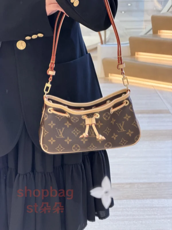 高仿包 LV Nano Frivole Monogram 帆布 老花 斜挎包 M29537：圖片 21